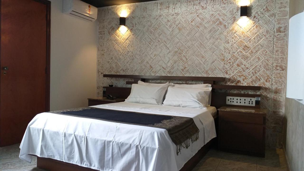 Millenium Hotel (Adults Only) กัวรูยุส ภายนอก รูปภาพ