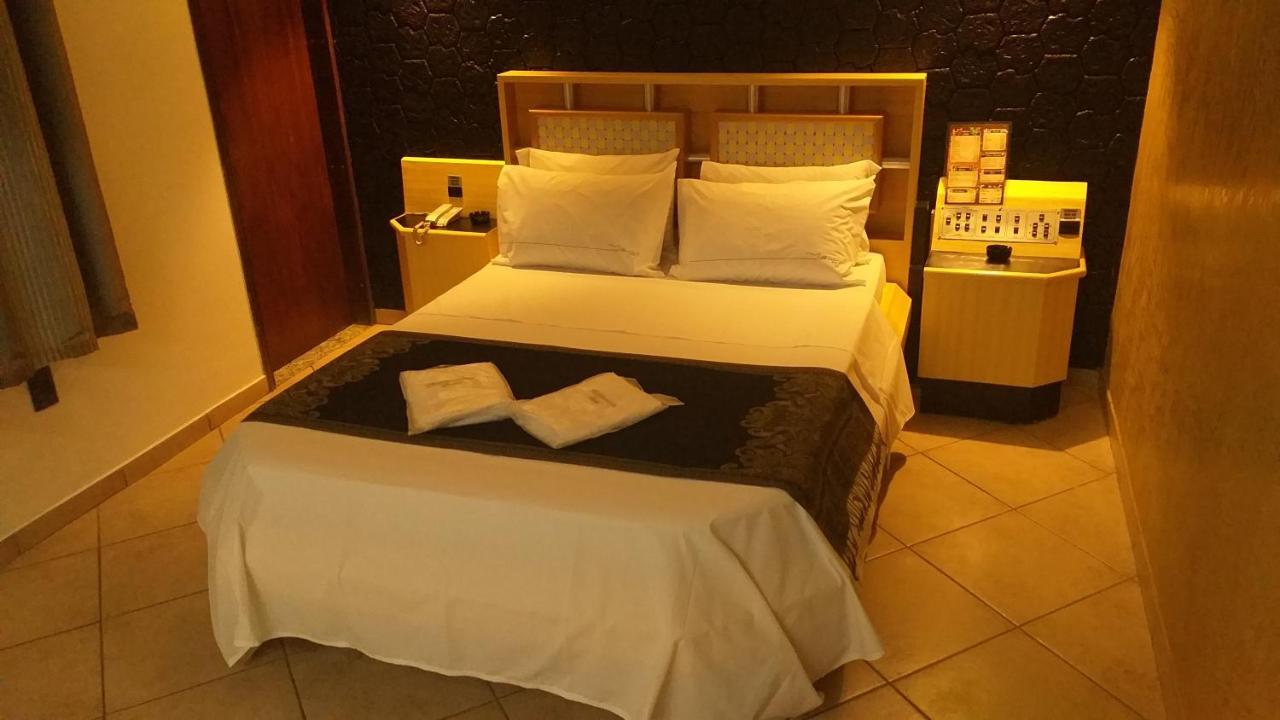 Millenium Hotel (Adults Only) กัวรูยุส ภายนอก รูปภาพ